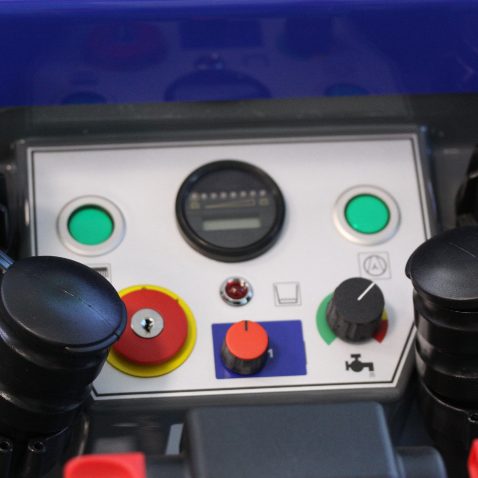 JÖST All-in-One Scheuersaugmaschine - Reinigen & Absaugen in Einem Schritt – Bild 3